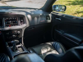 Dodge Charger SRT Hellcat / КОЖА / ЕЛ. СЕДАЛКИ / ЦЕНА ДО БГ, снимка 14