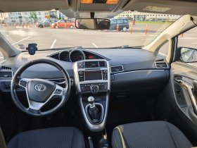 Toyota Verso 2.0 D4D 7 Места, снимка 2 - Автомобили и джипове - 45837028