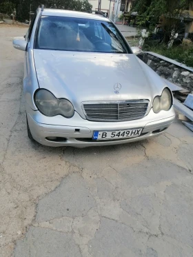 Mercedes-Benz C 270 Спукана глава , снимка 2