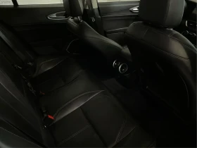 Alfa Romeo Giulia 2.0T TI AWD / PANO / BLACK / HARMAN-KARDON | Auto.bg — изображение 17