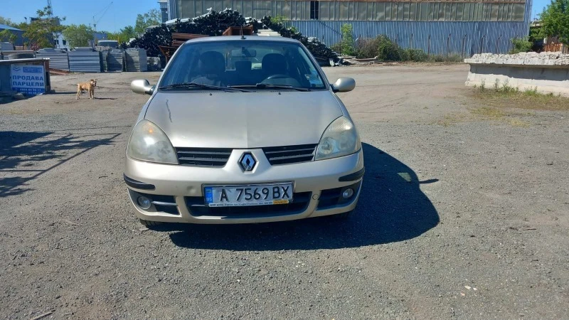 Renault Symbol comfort, снимка 10 - Автомобили и джипове - 47388754