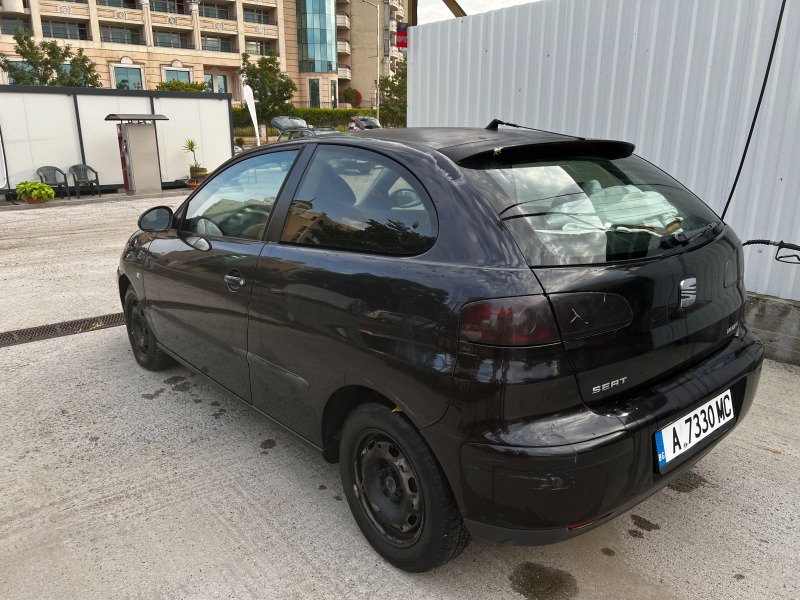 Seat Ibiza 1.4, снимка 6 - Автомобили и джипове - 46462725