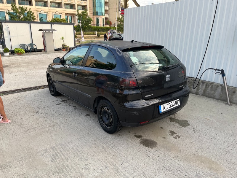 Seat Ibiza 1.4, снимка 5 - Автомобили и джипове - 46462725