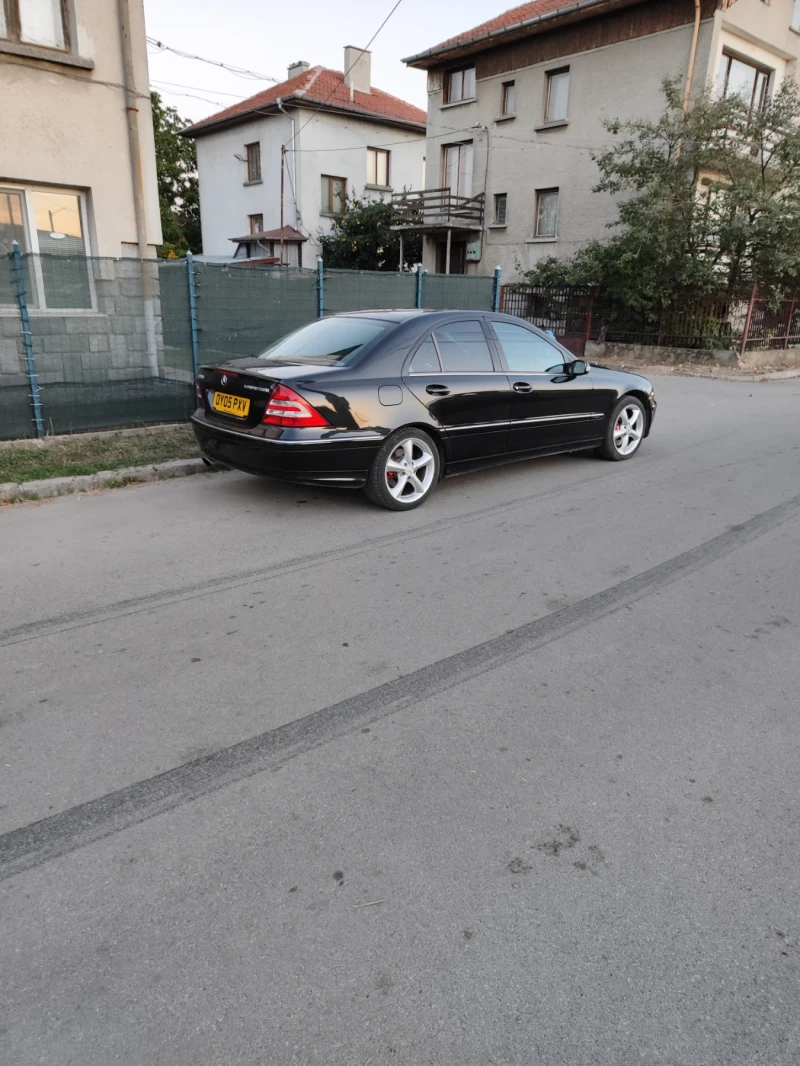 Mercedes-Benz C 180 На части, снимка 1 - Автомобили и джипове - 47253610