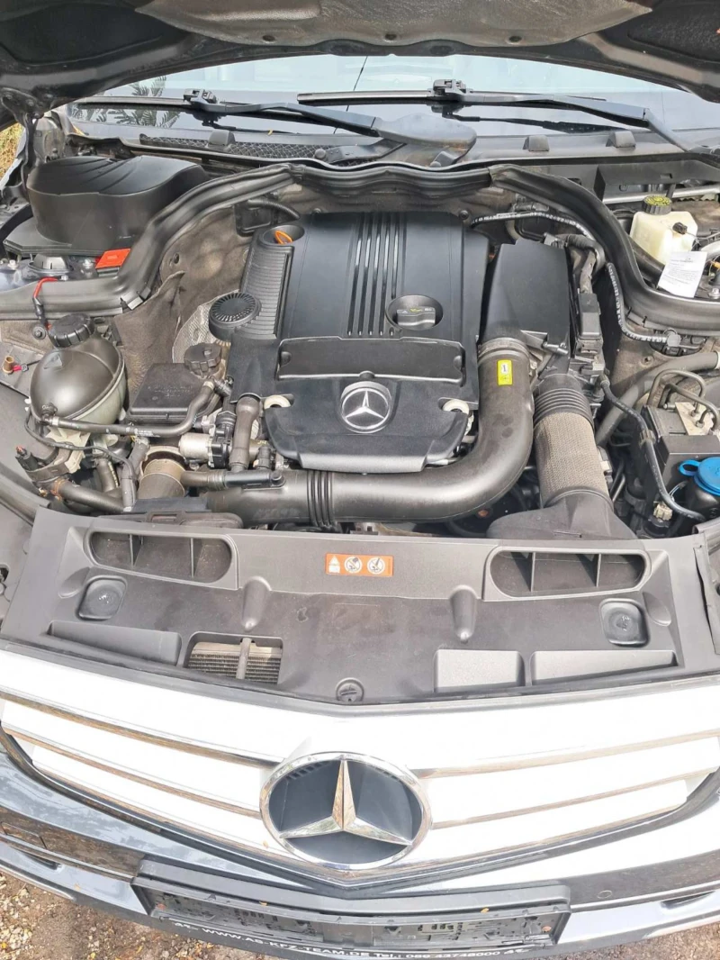 Mercedes-Benz C 180 2011г., Автомат , снимка 12 - Автомобили и джипове - 47475331