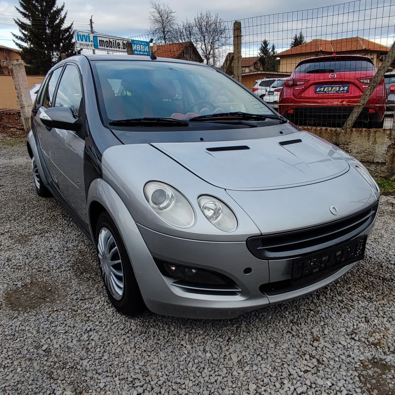 Smart Forfour 1.3i* PANORAMA* KLIMATIK* TOP* , снимка 3 - Автомобили и джипове - 48142924