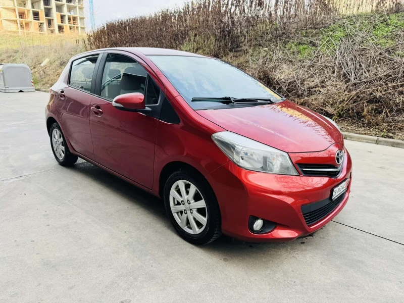 Toyota Yaris 1.3i Swiss, снимка 1 - Автомобили и джипове - 48144442