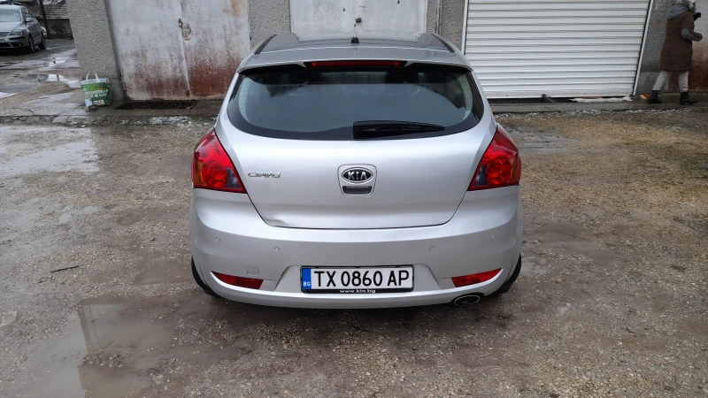 Kia Ceed 1.4, снимка 4 - Автомобили и джипове - 48638795