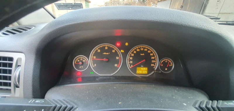 Opel Vectra, снимка 8 - Автомобили и джипове - 49029925