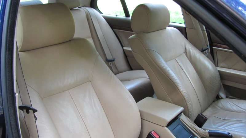 BMW 525 TDS, снимка 16 - Автомобили и джипове - 49690357