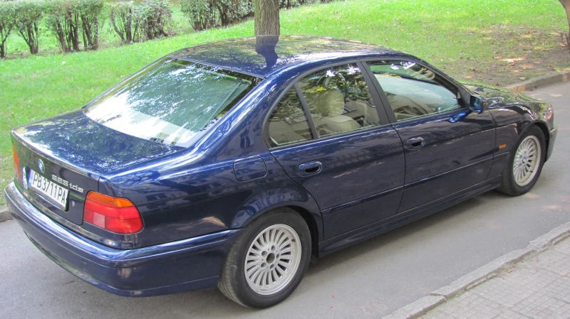 BMW 525 TDS, снимка 2 - Автомобили и джипове - 49690357