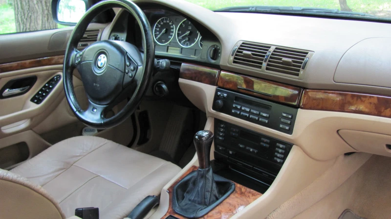 BMW 525 TDS, снимка 6 - Автомобили и джипове - 49690357