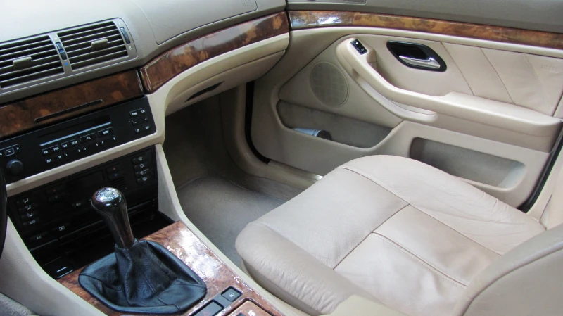 BMW 525 TDS, снимка 12 - Автомобили и джипове - 49690357