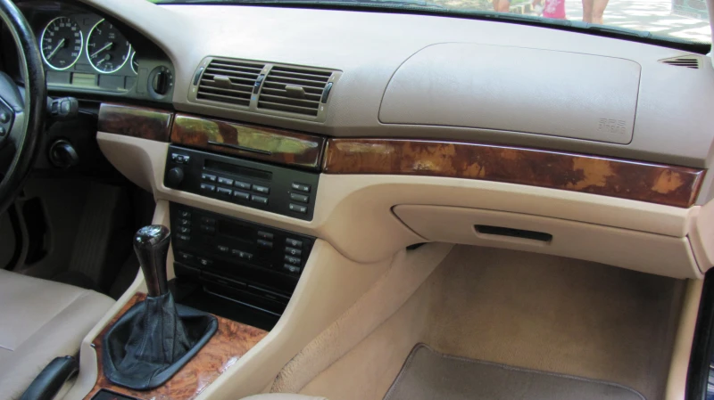 BMW 525 TDS, снимка 7 - Автомобили и джипове - 49690357