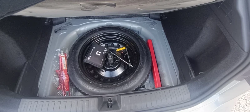 Audi A3 2.0 TDI 115 k.c. Automatic 09/2024г., снимка 12 - Автомобили и джипове - 51276766