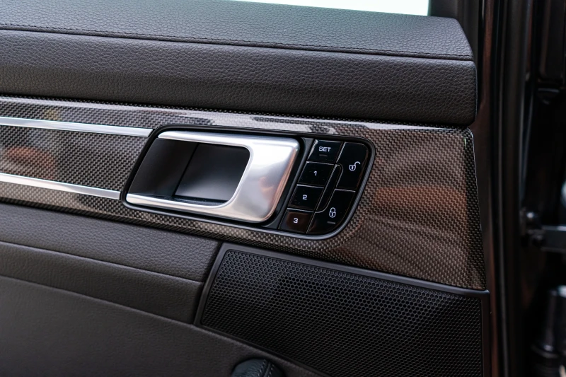 Porsche Panamera 4s, снимка 10 - Автомобили и джипове - 51920647