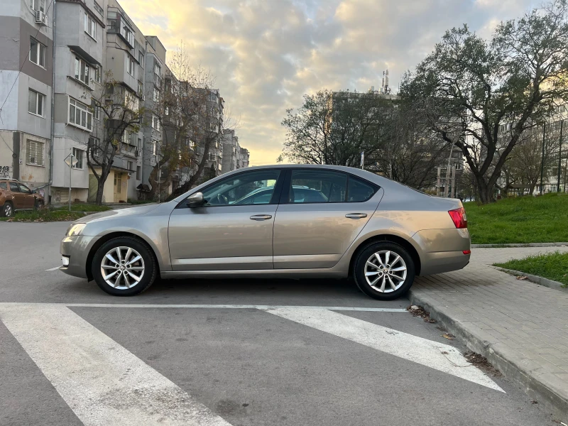 Skoda Octavia 2.0 TDI DSG, снимка 3 - Автомобили и джипове - 52631991