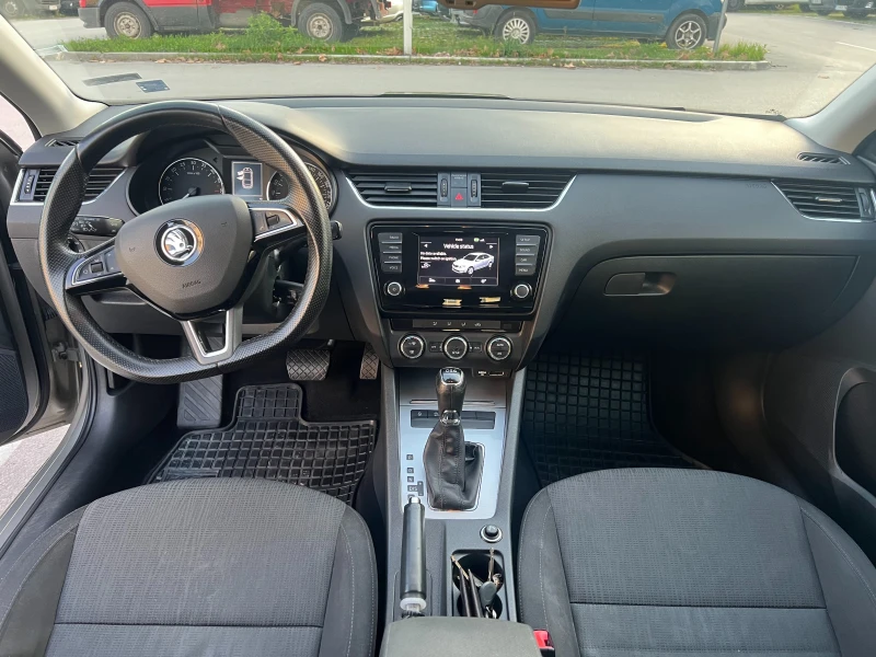 Skoda Octavia 2.0 TDI DSG, снимка 11 - Автомобили и джипове - 52631991