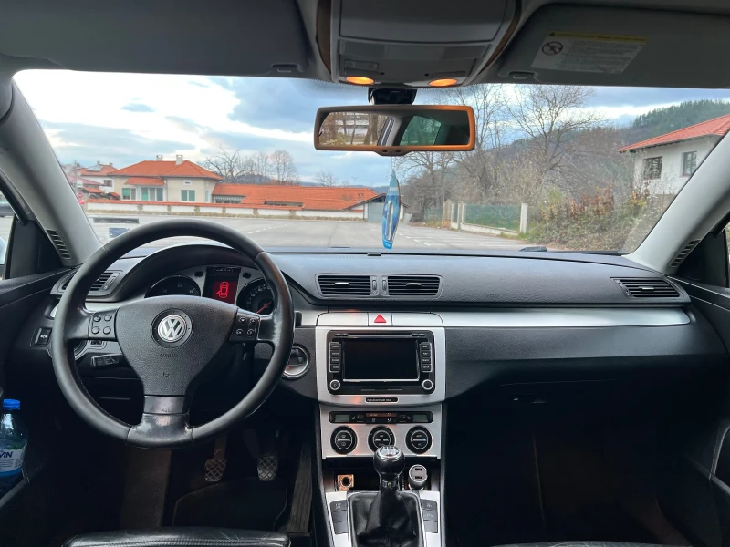 VW Passat 2.0TDI, снимка 8 - Автомобили и джипове - 53230554