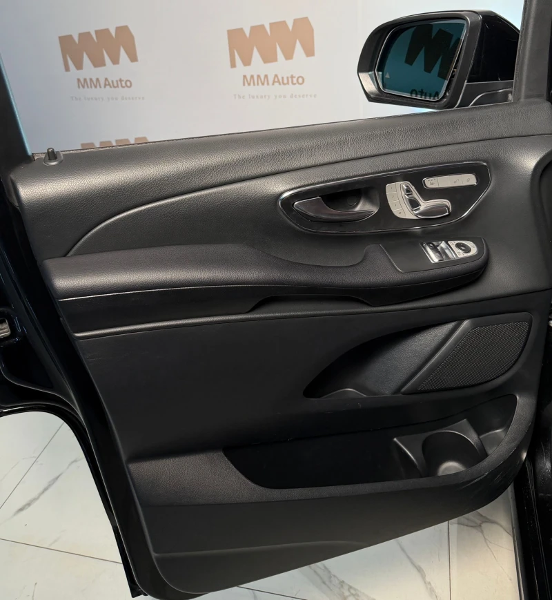 Mercedes-Benz V 300 AMG* 4Matic* Luxury* VIP* TV, снимка 6 - Автомобили и джипове - 52830146