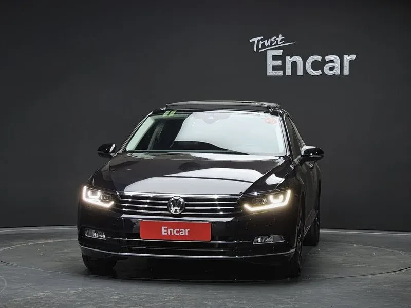 VW Passat 2.0 Tdi Premium - САМО 30% АВАНС, снимка 3 - Автомобили и джипове - 55483469