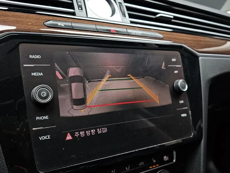 VW Passat 2.0 Tdi Premium - САМО 30% АВАНС, снимка 14 - Автомобили и джипове - 55483469