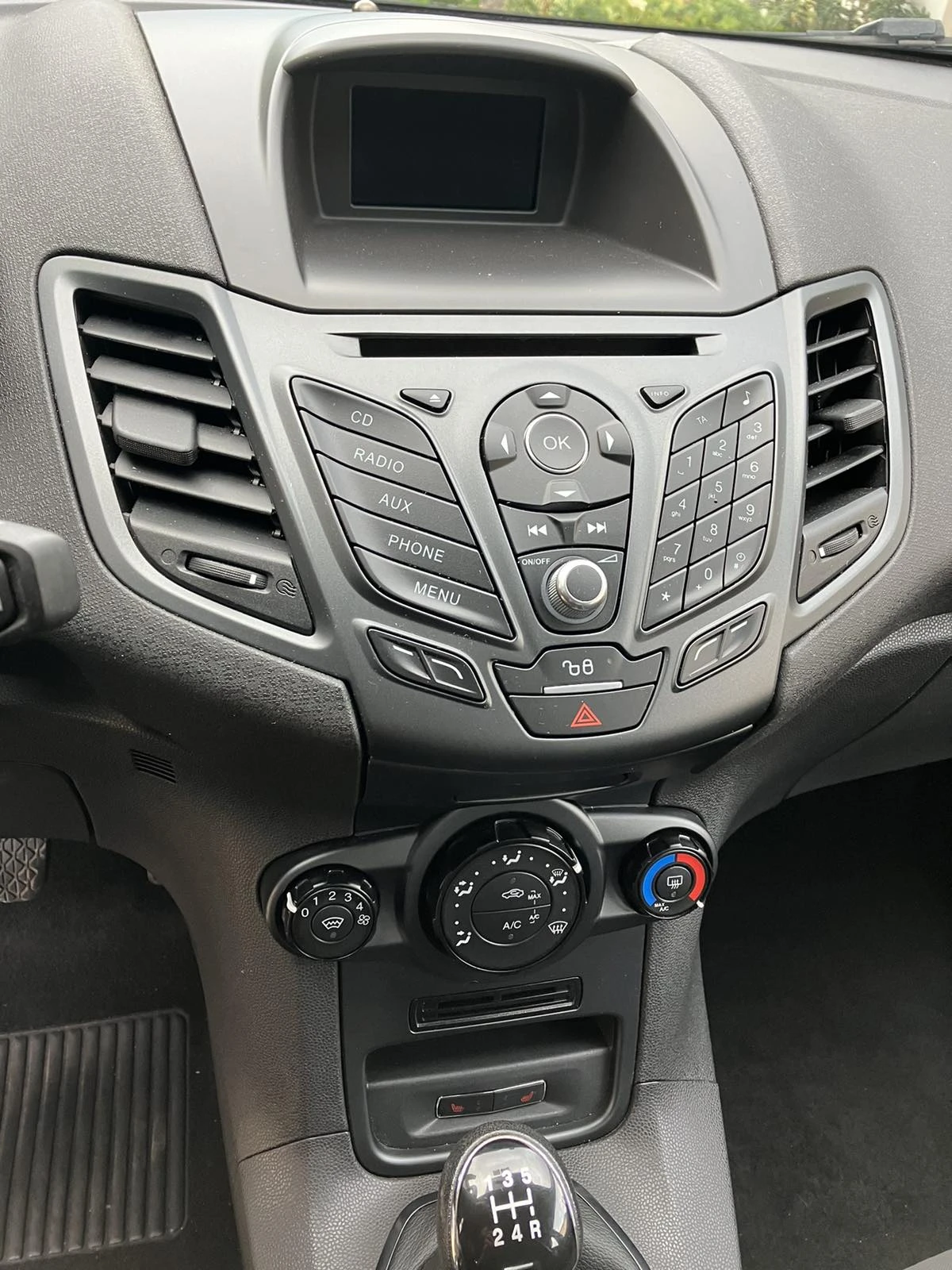 Ford Fiesta 1.0 EcoBoost Celebration СМЕНЕН АНГРЕНАЖ | Mobile.bg — изображение 14