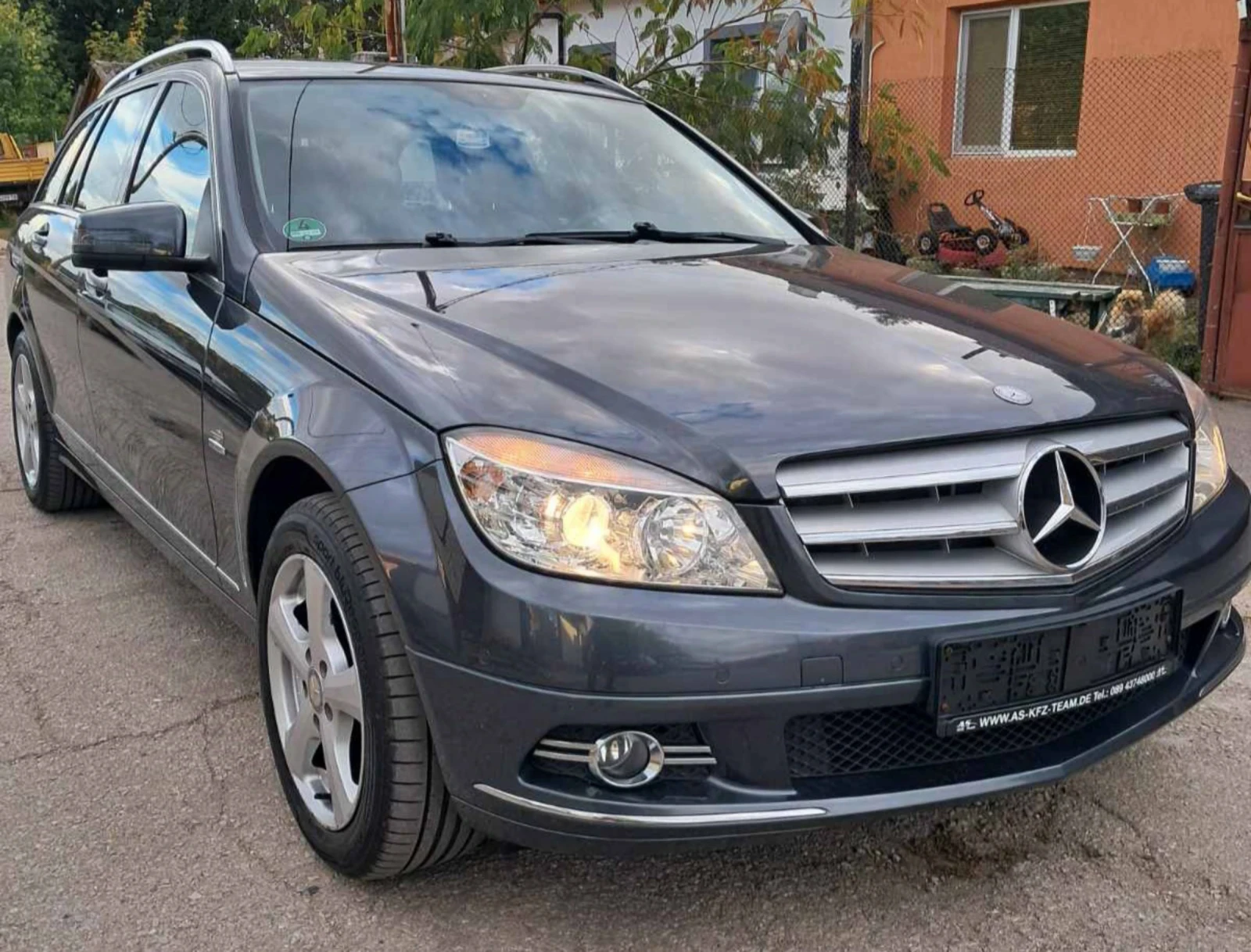 Mercedes-Benz C 180 2011г., Автомат  - изображение 3