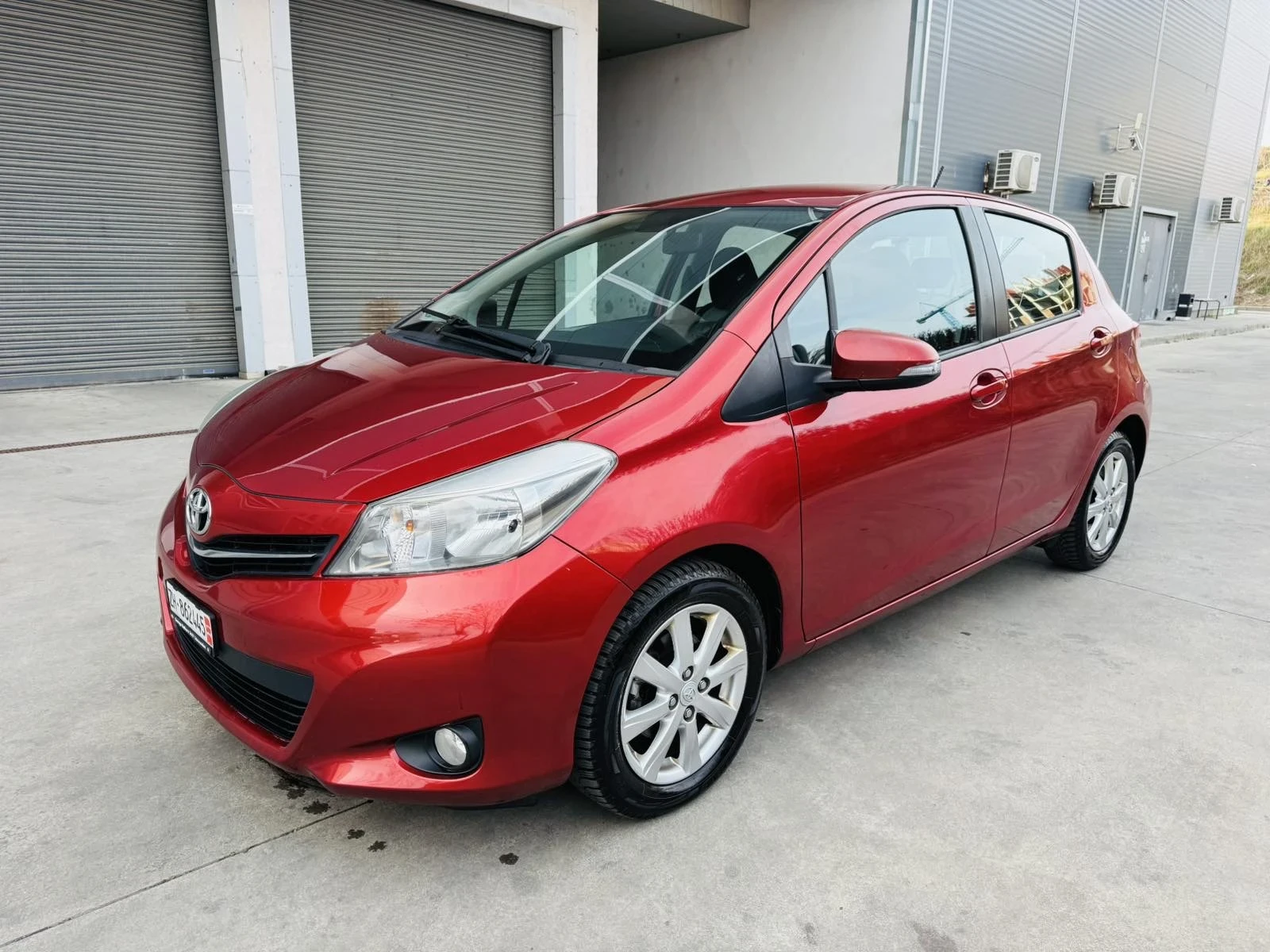 Toyota Yaris 1.3i Swiss - изображение 2