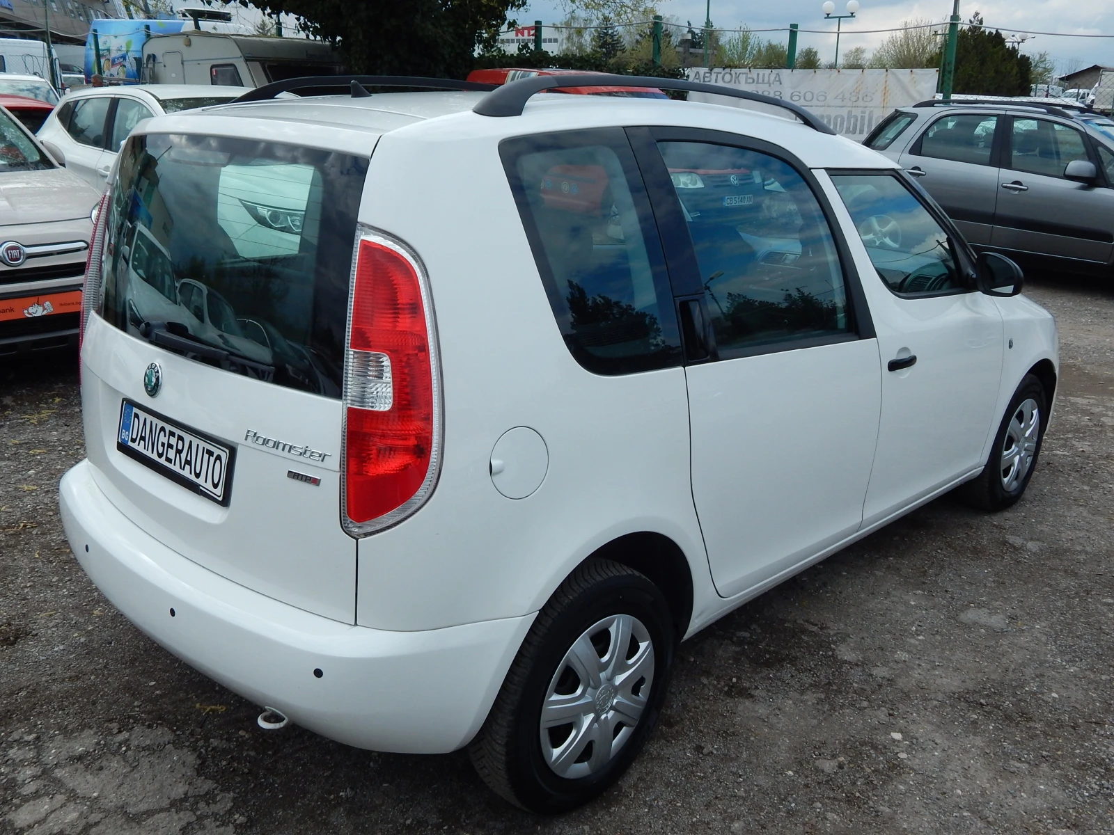 Skoda Roomster 1.2i* 109000km* ОТЛИЧНА*  - изображение 4