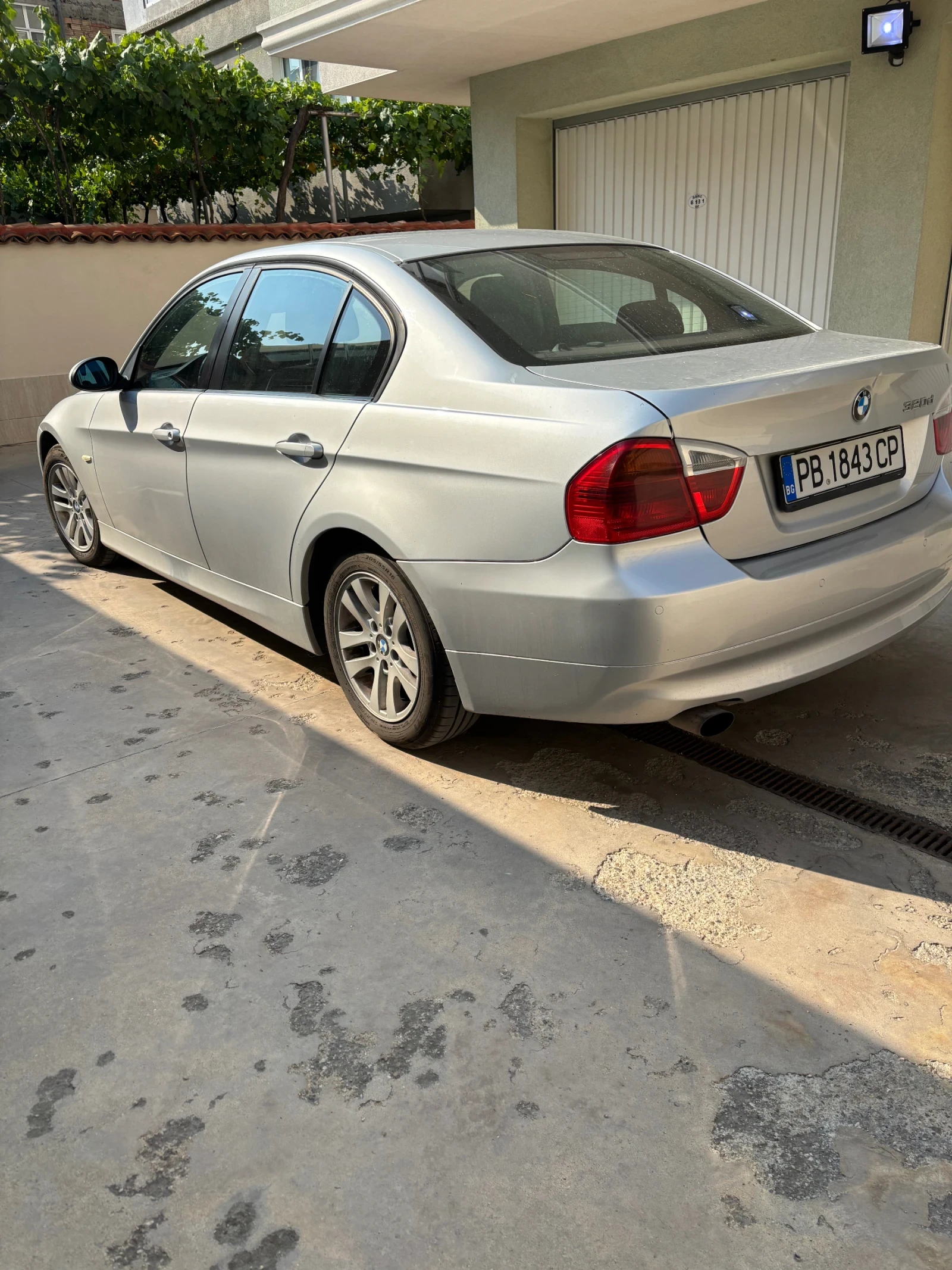 BMW 320  - изображение 7
