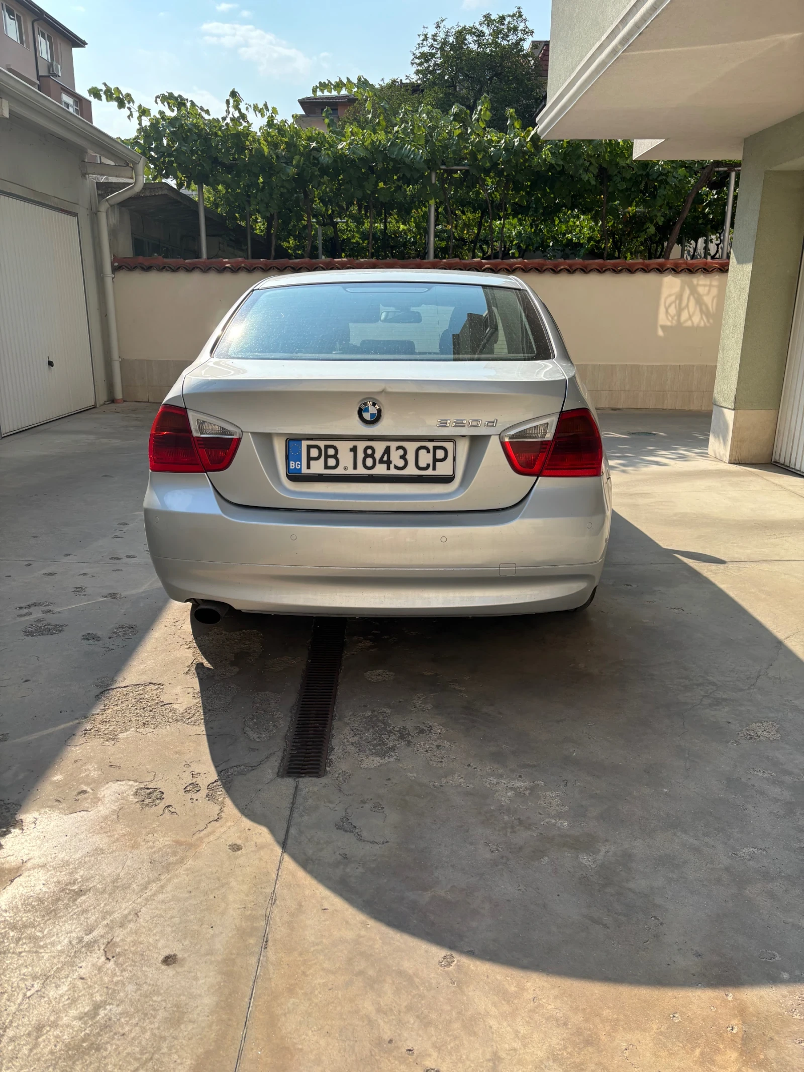 BMW 320  - изображение 5