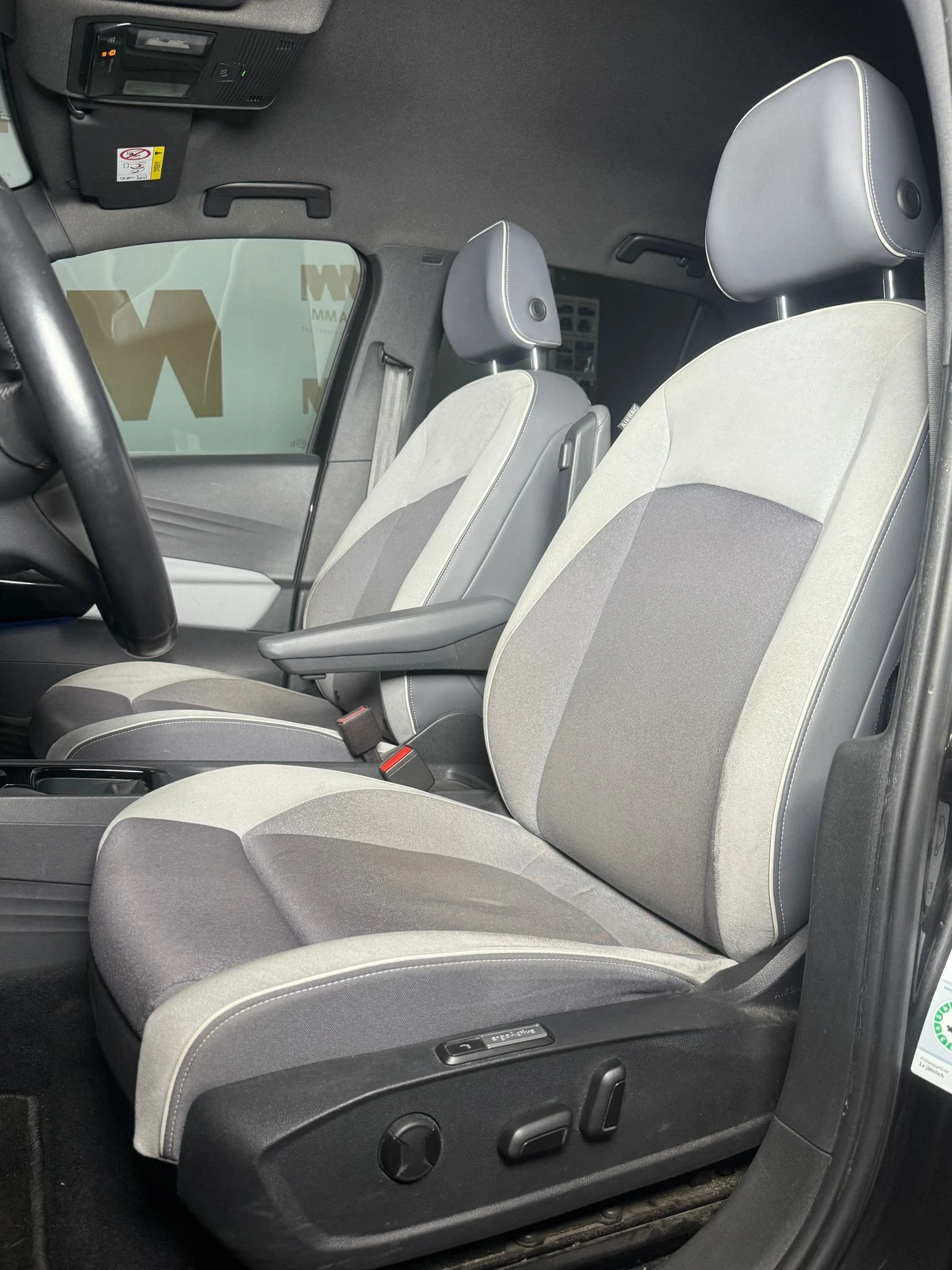 VW ID.3 Pro S* Massage* HuD* Keyless* Ambient - изображение 8