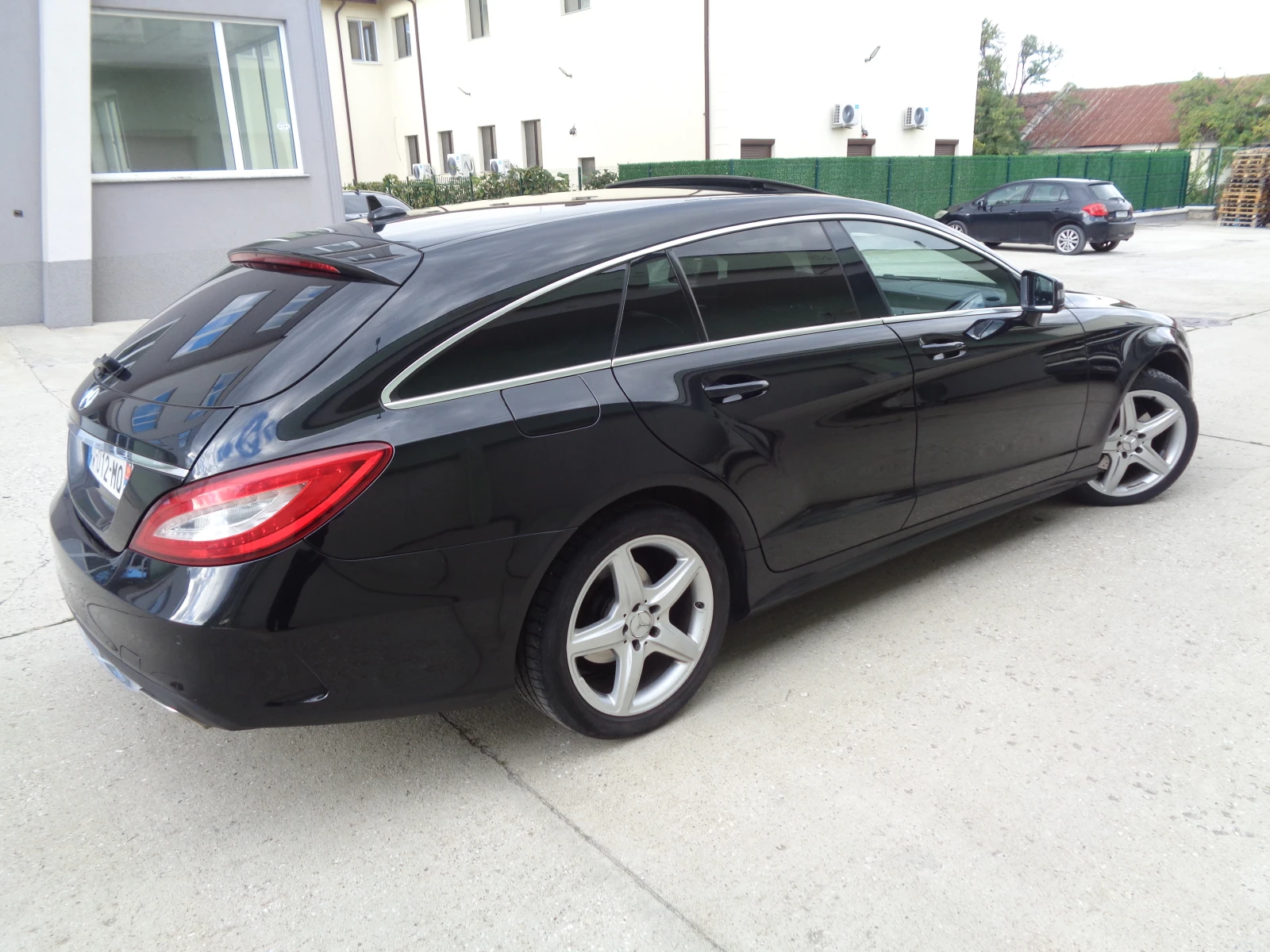 Mercedes-Benz CLS 2.2CDI-AMG-9G-BLUETEC-KOJA-NAVI-LUK-BARTER-LIZING - изображение 4