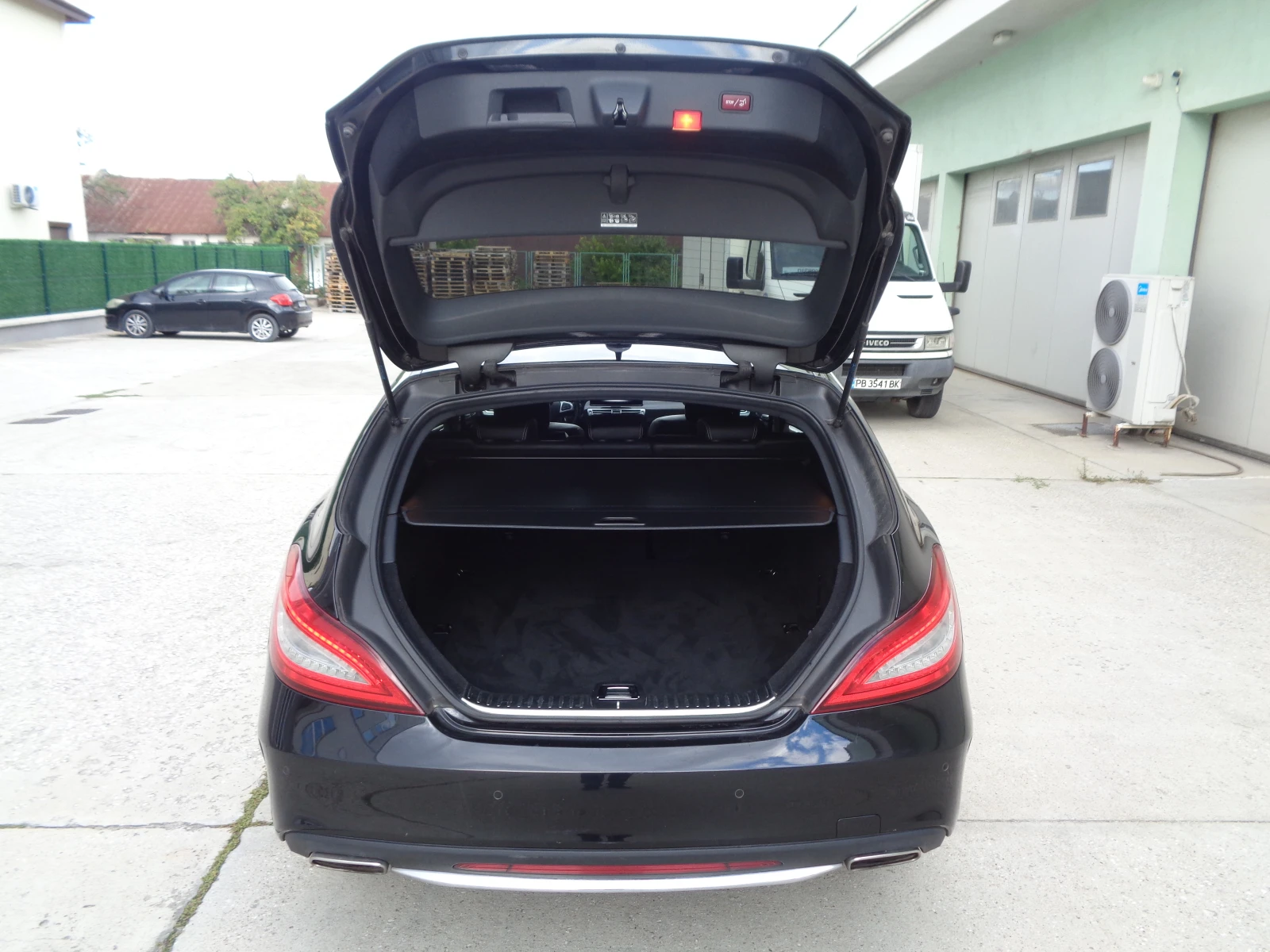 Mercedes-Benz CLS 2.2CDI-AMG-9G-BLUETEC-KOJA-NAVI-LUK-BARTER-LIZING - изображение 7