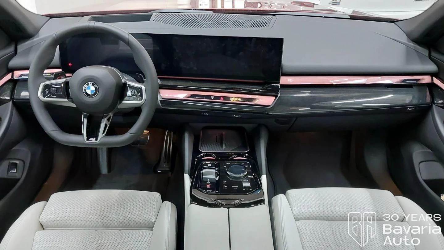 BMW 520 d Touring M Sport Paket Steptronic - изображение 6