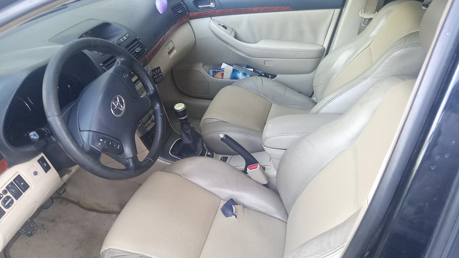 Toyota Avensis 2.2 D-4D D - CAT - изображение 7