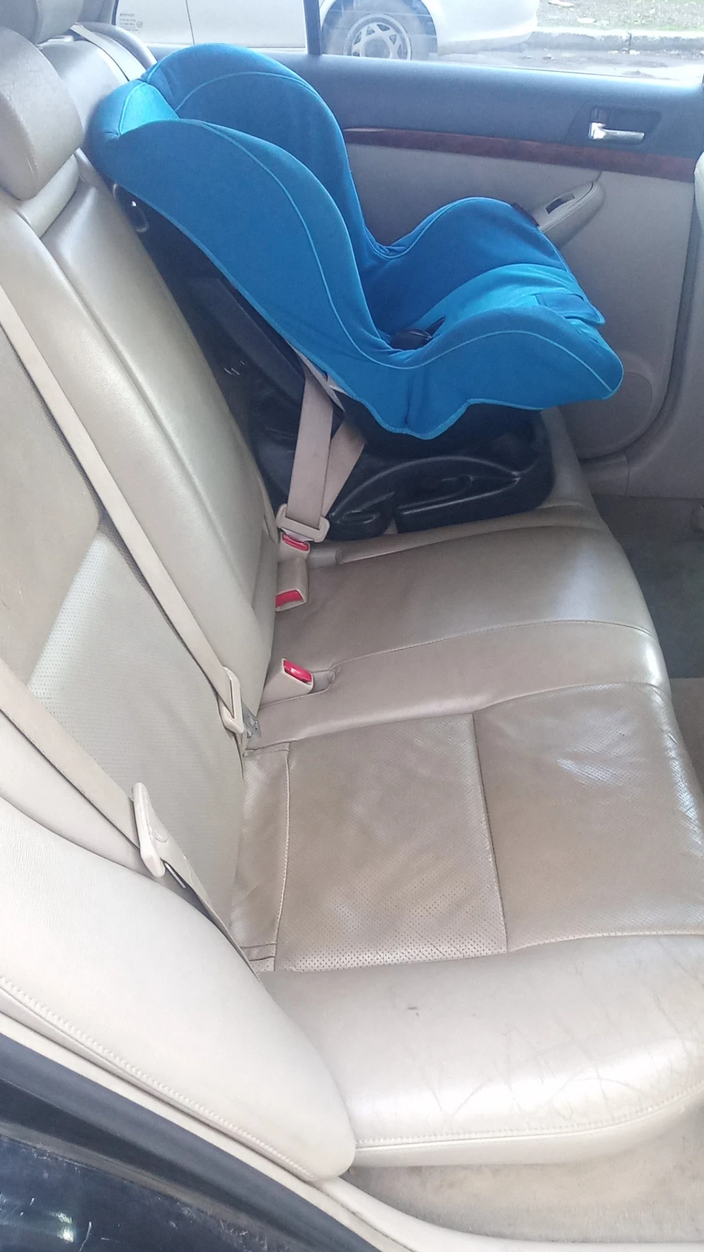 Toyota Avensis 2.2 D-4D D - CAT - изображение 10