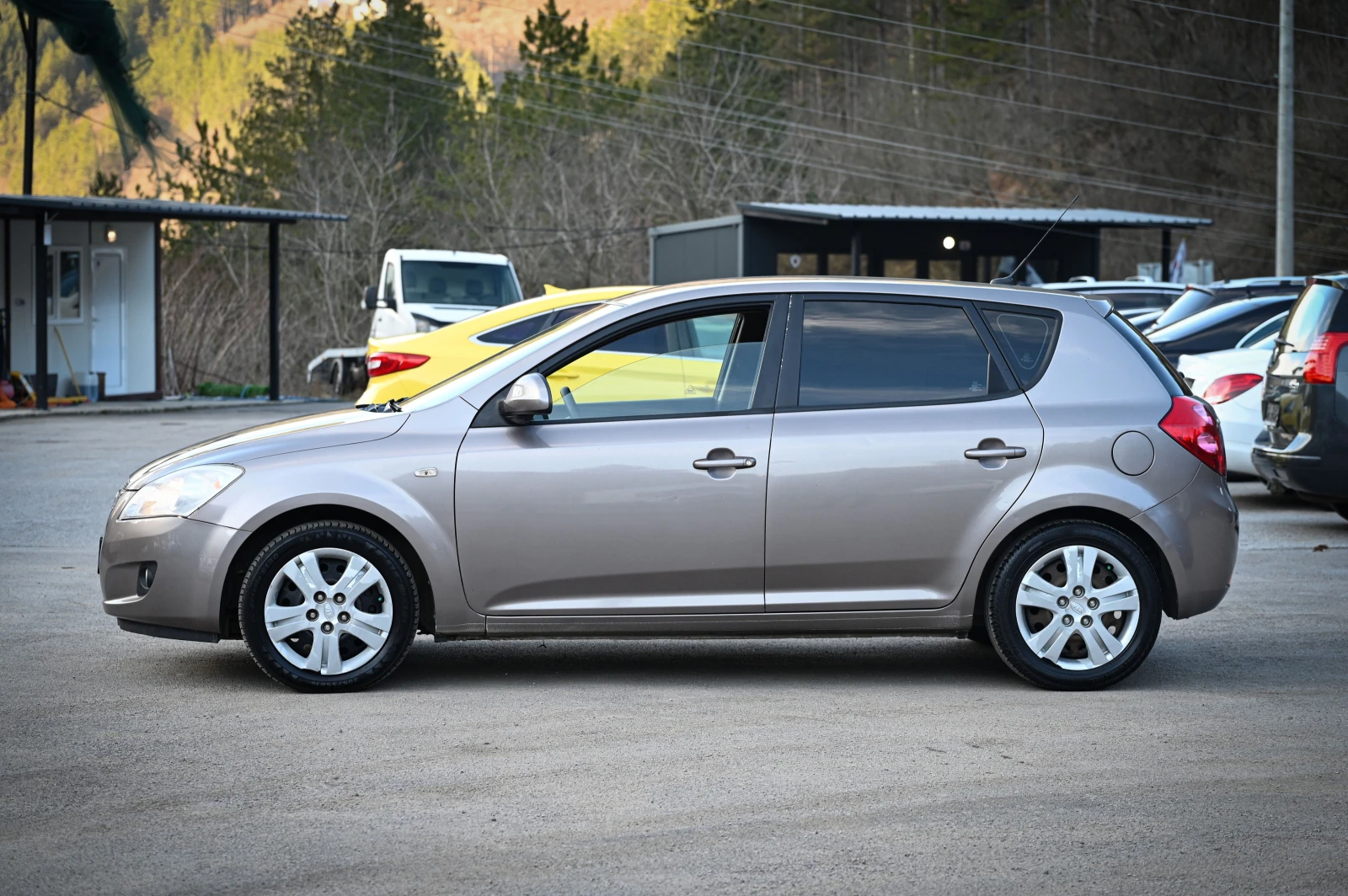 Kia Ceed 1.6CRDI | Mobile.bg � ����������� 2