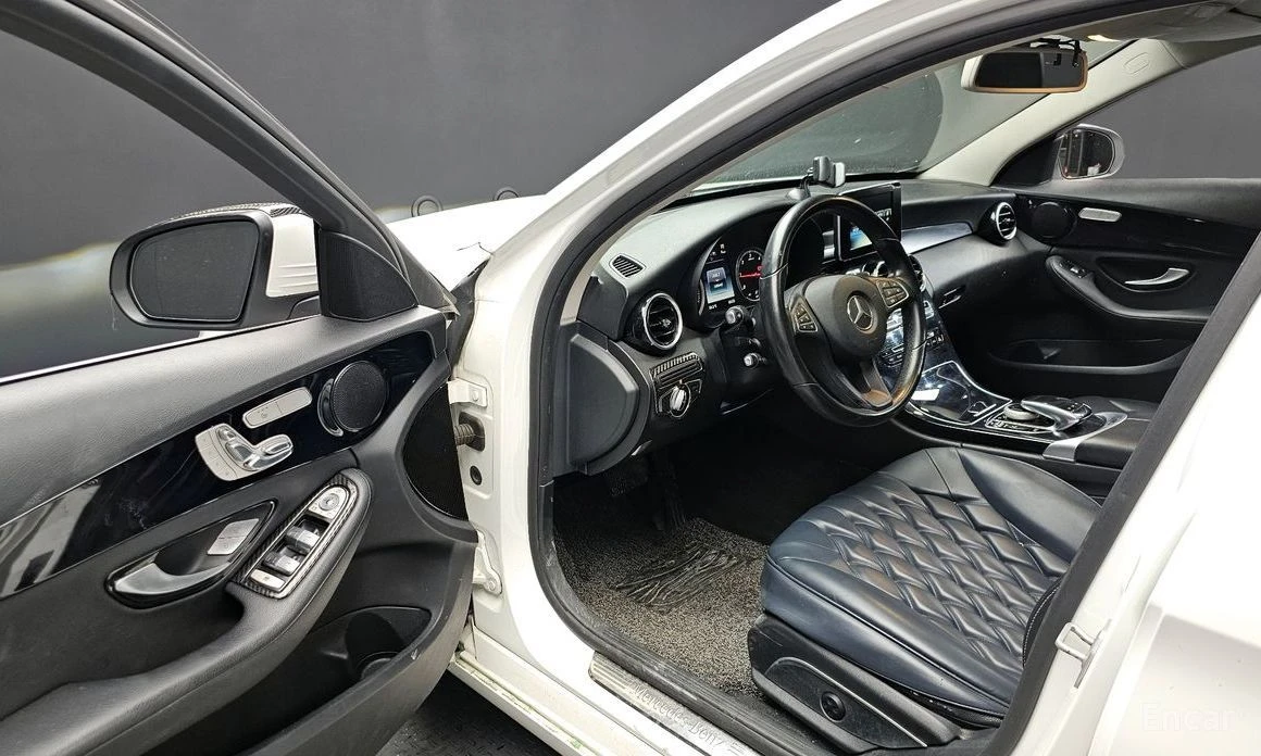 Mercedes-Benz C 200, снимка 11 - Автомобили и джипове - 53758148