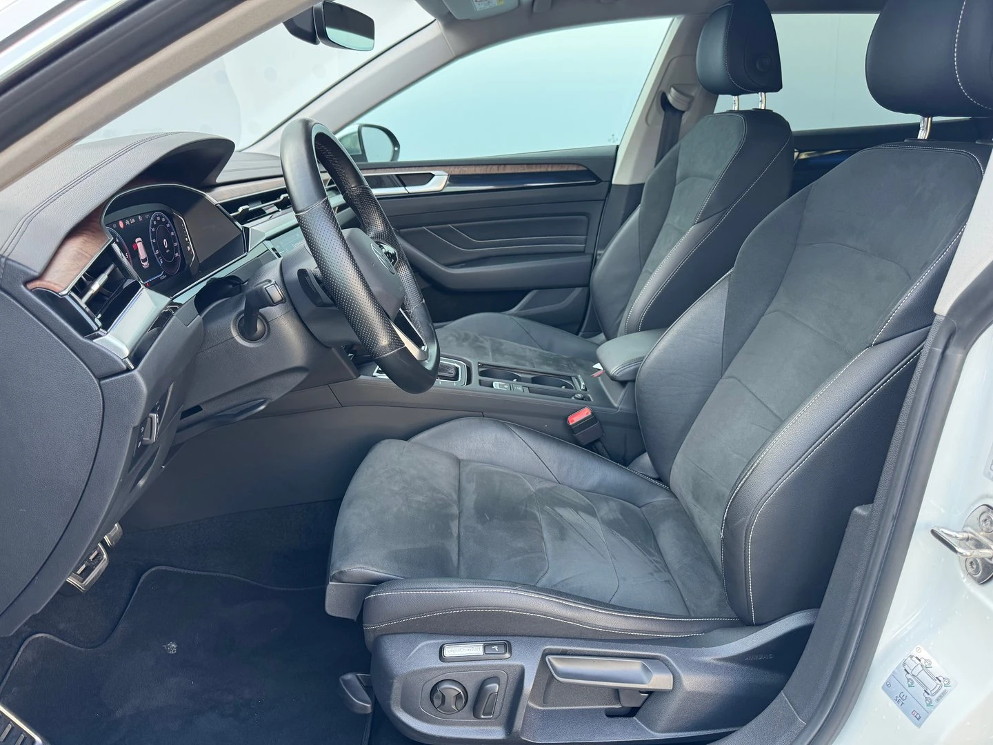 VW Arteon Elegance 2.0 TDI SCR 4MOT DSG, снимка 5 - Автомобили и джипове - 54353428