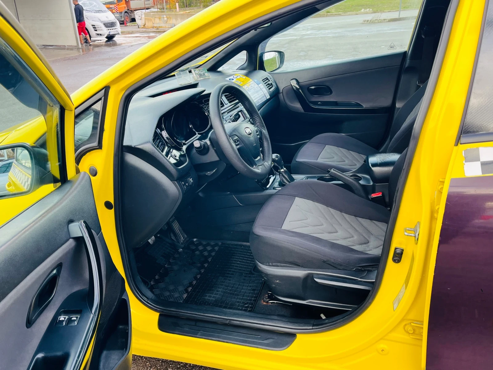 Kia Ceed 1.4i/ГАЗ, снимка 7 - Автомобили и джипове - 54094816