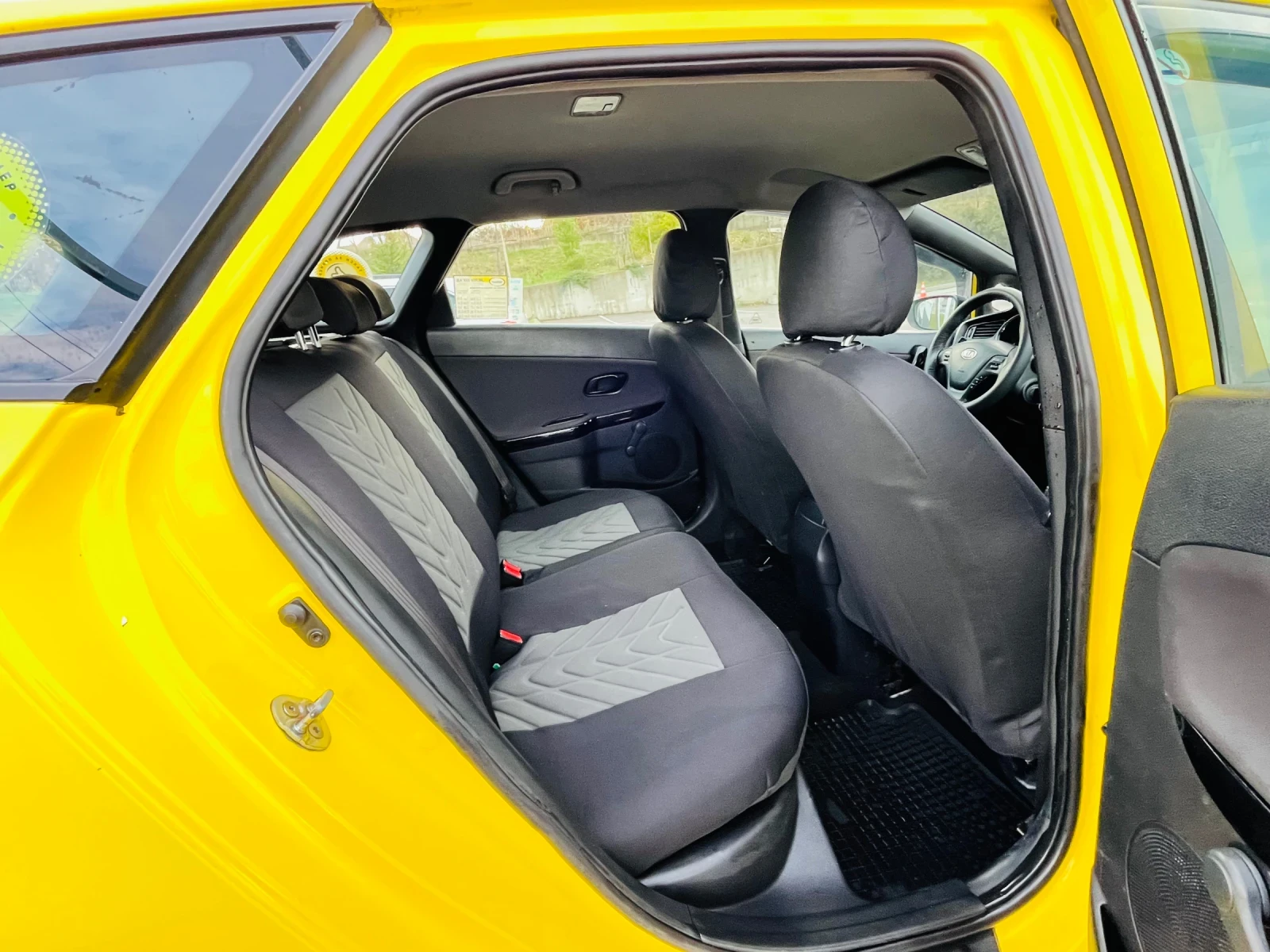 Kia Ceed 1.4i/ГАЗ, снимка 11 - Автомобили и джипове - 54094816