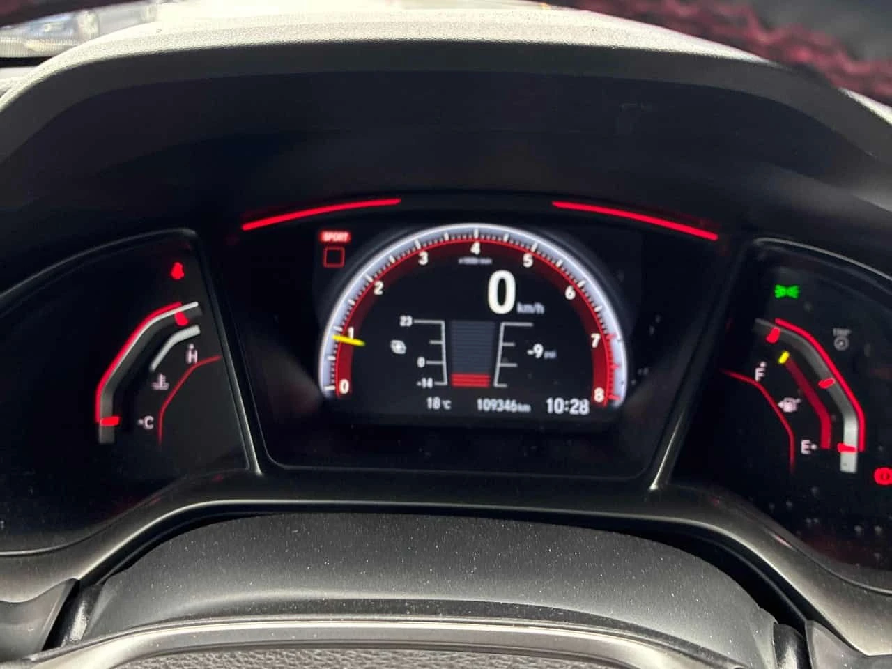 Honda Civic * РЪЧНИ СКОРОСТИ * CARFAX * KEYLESS* КЛИП НА МОТОР, снимка 8 - Автомобили и джипове - 54200433