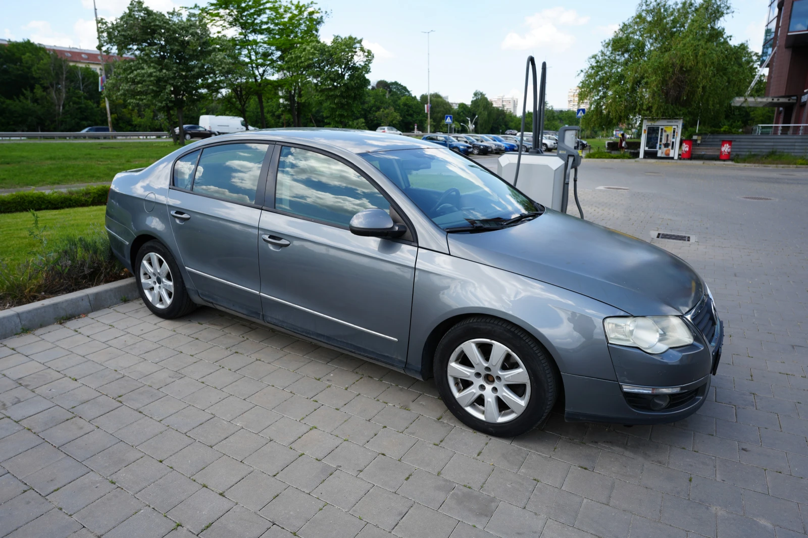 VW Passat B6, снимка 3 - Автомобили и джипове - 54710911