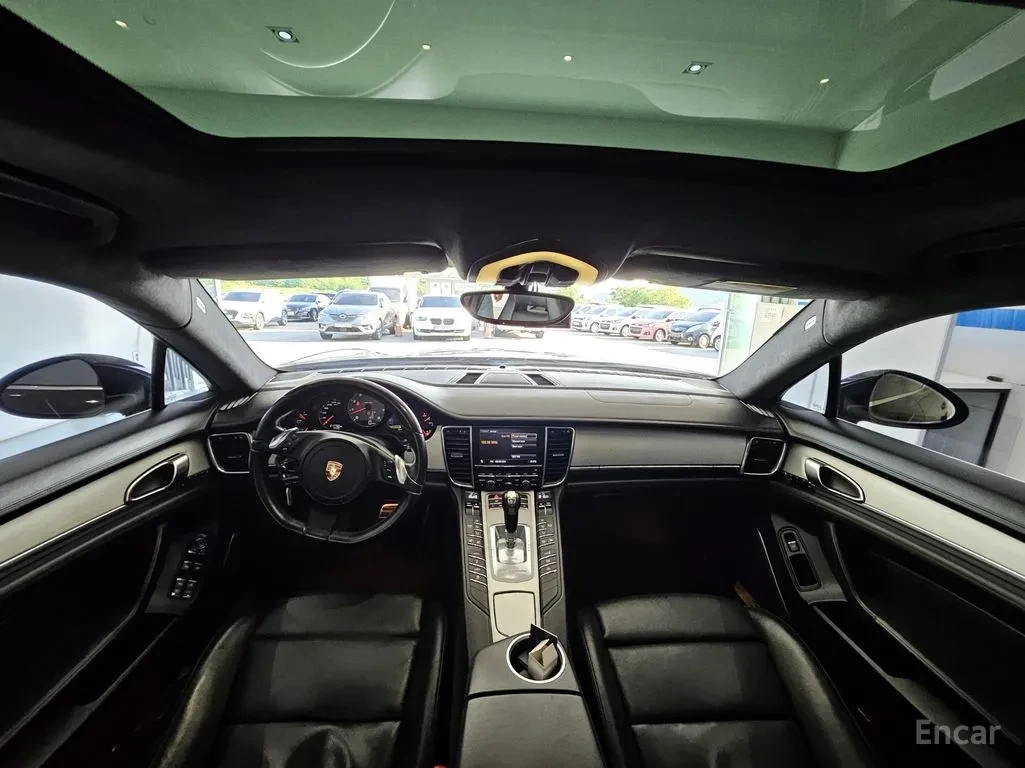 Porsche Panamera 4S* 4.8 V8* БЕЗ АНАЛОГ* КРАЙНА ЦЕНА, снимка 9 - Автомобили и джипове - 55153433