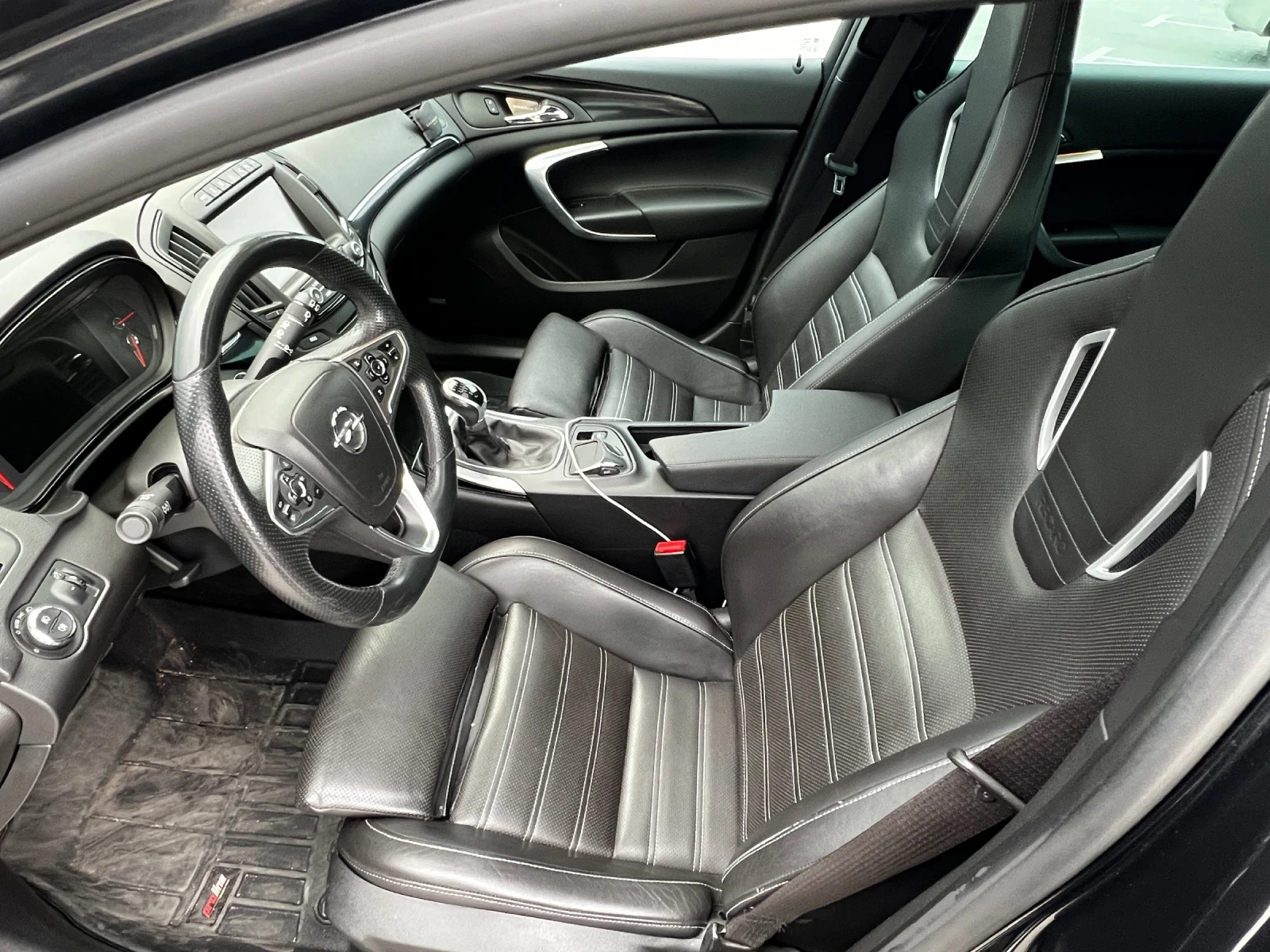 Opel Insignia Opc Line, снимка 11 - Автомобили и джипове - 55211592