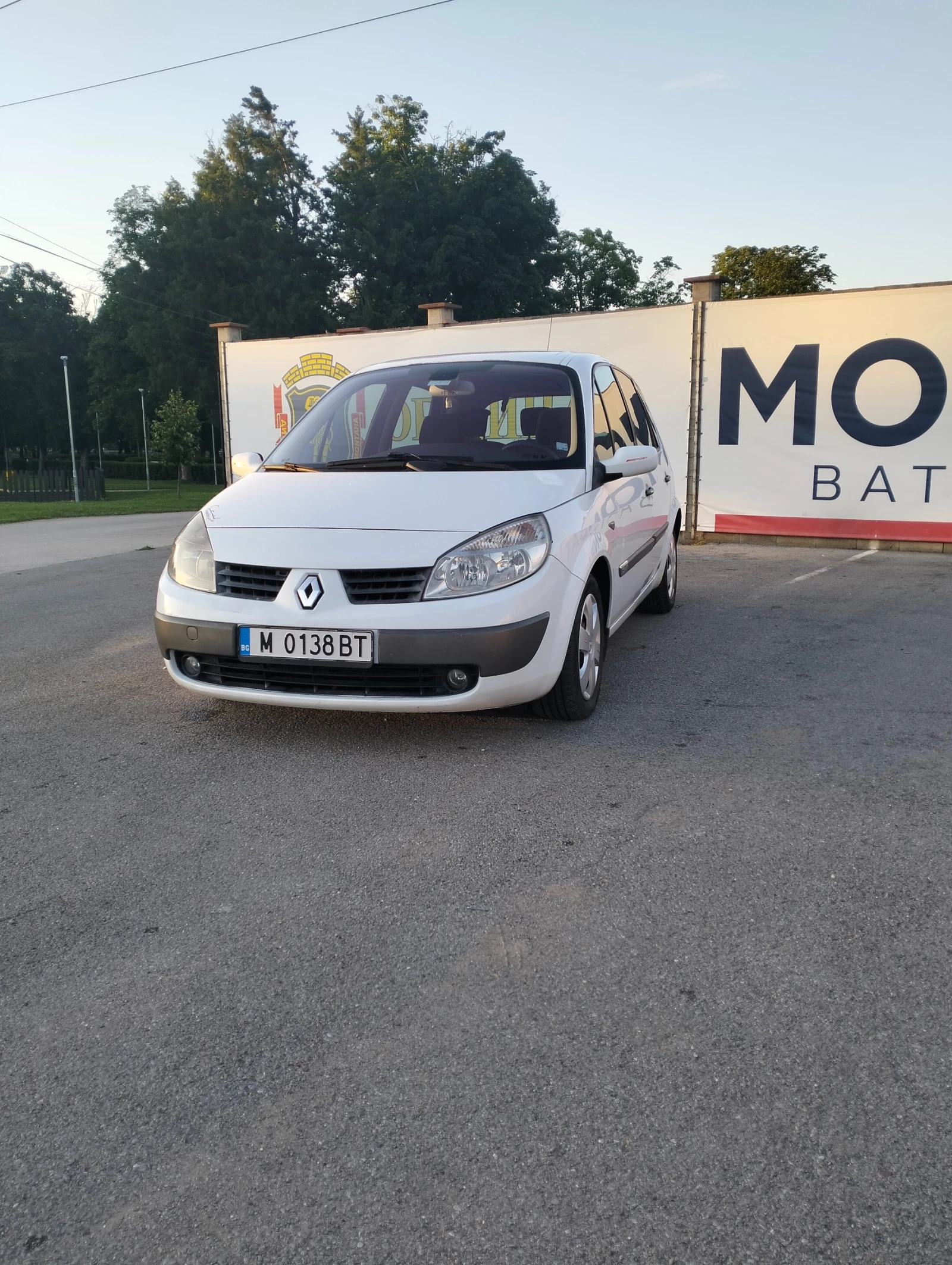 Renault Scenic, снимка 2 - Автомобили и джипове - 55396354