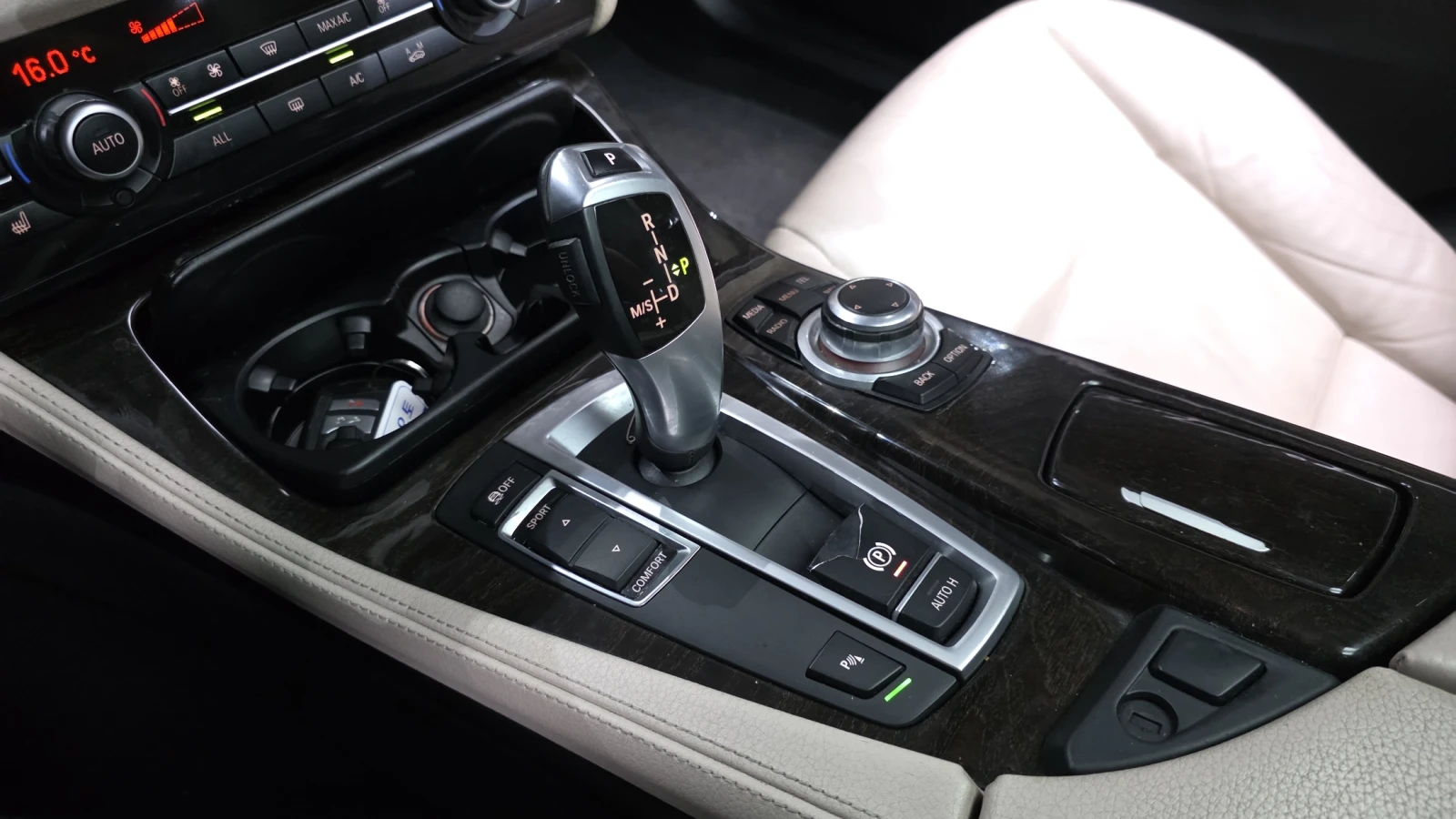 BMW 535 i, снимка 12 - Автомобили и джипове - 55448070