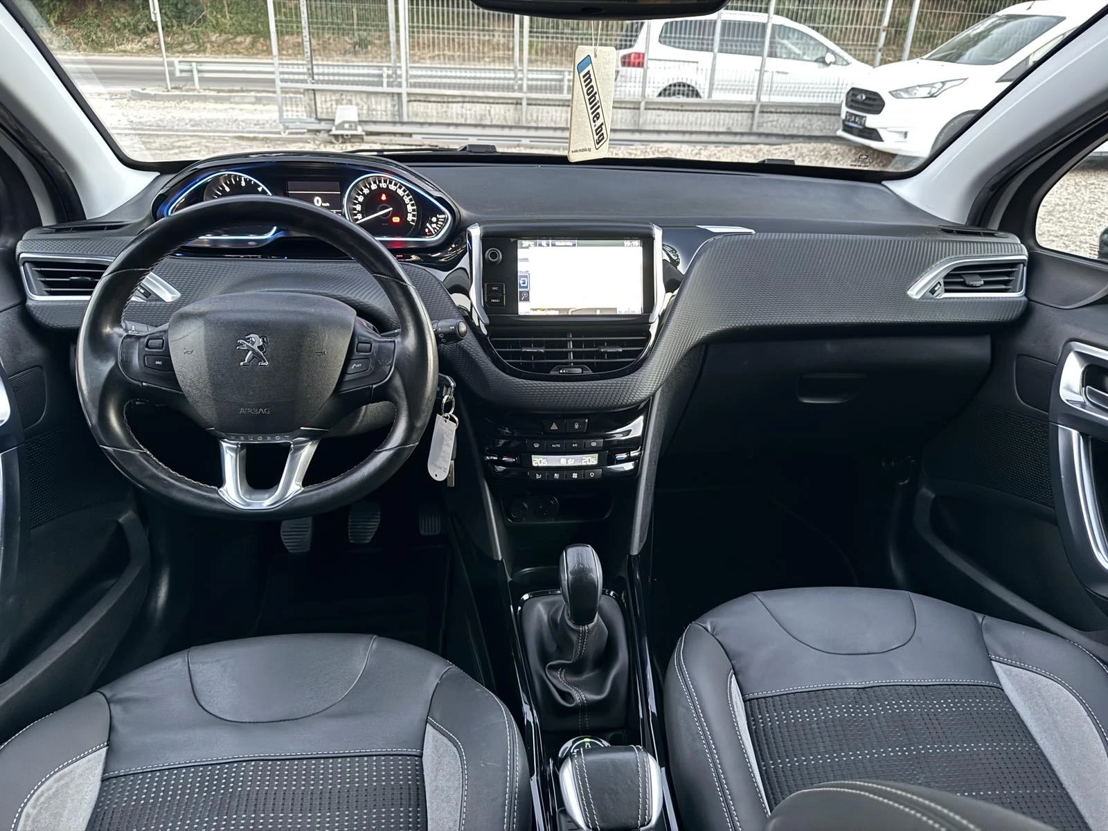 Peugeot 2008 1.6HDI* 99ks* TOP* KLIMA* EVRO6, снимка 10 - Автомобили и джипове - 55735109